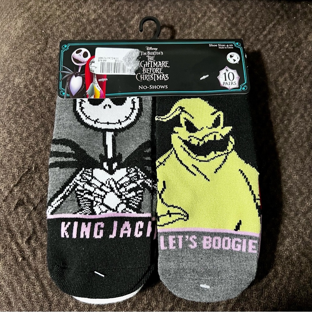 Disney Tim Burton’s THE NIGHT BEFORE CHRISTMAS No Shows Socks